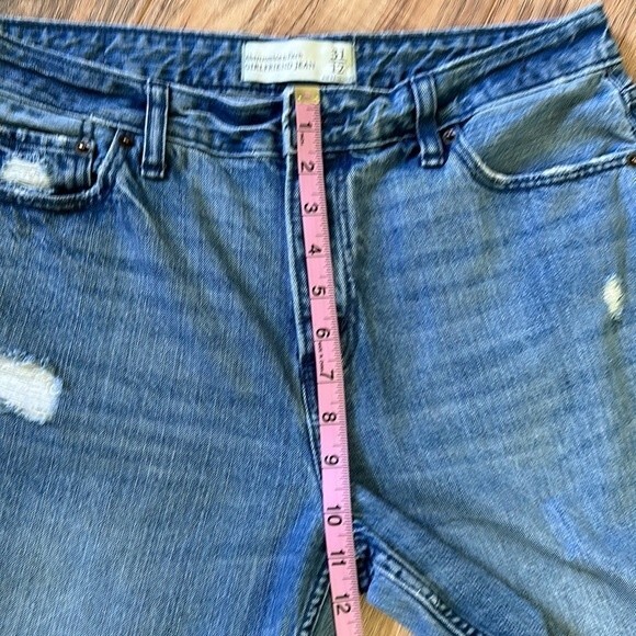 Abercrombie & Fitch Women’s Girlfriend Distressed Jeans Raw Hem Size 31/12 - Picture 8 of 14